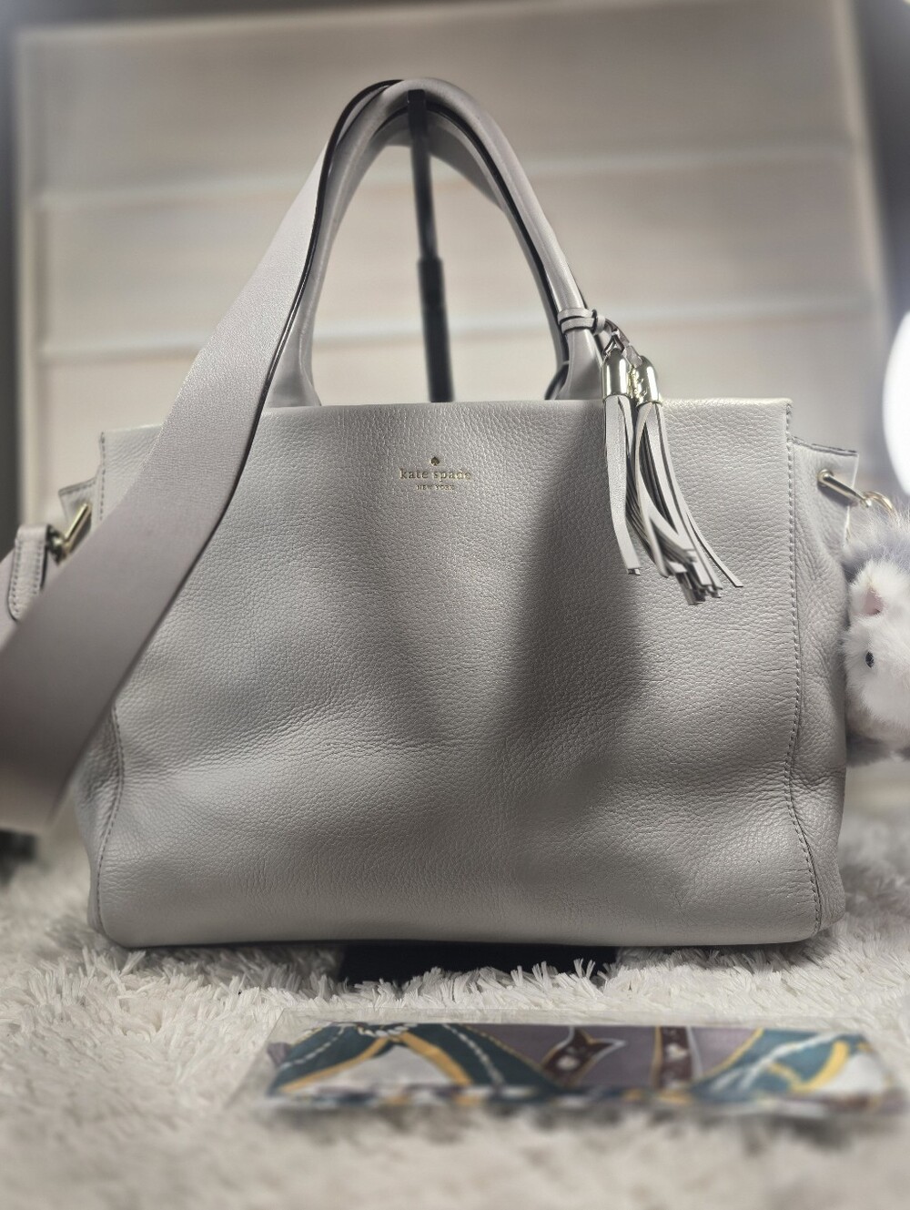 kate spade New York Larson Atwood Light Gray Leather Tote Bag